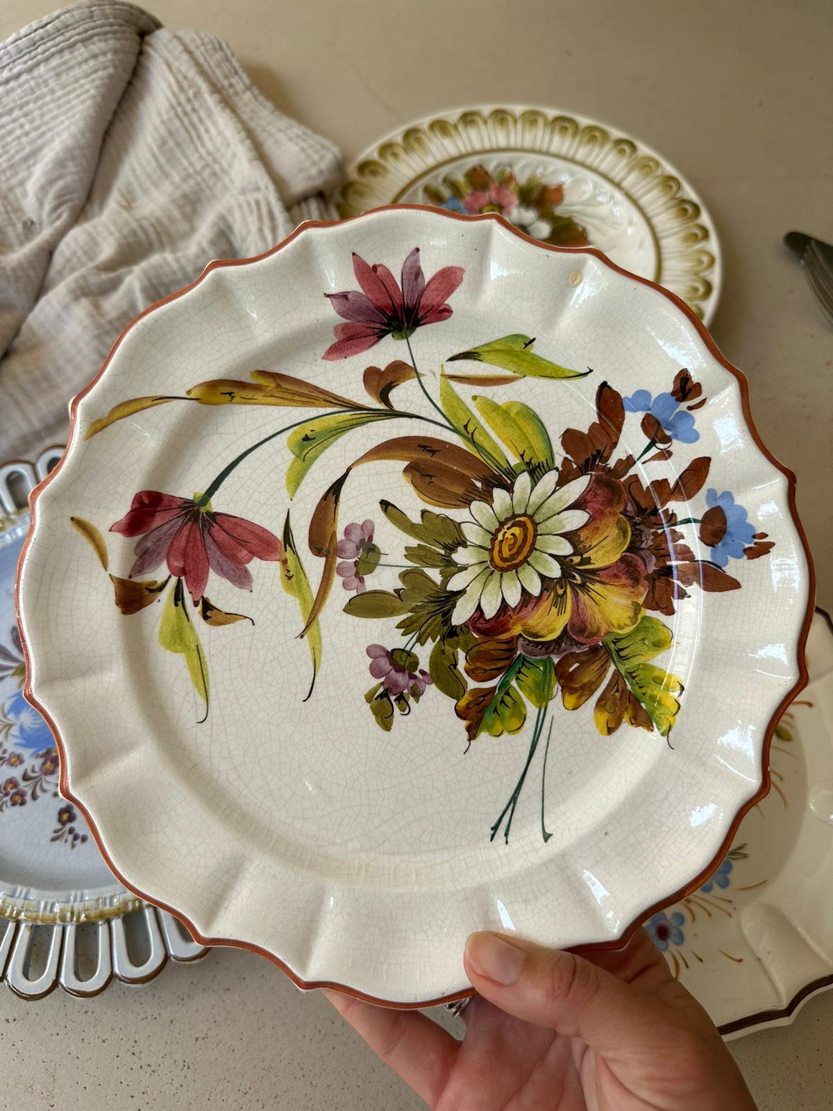 Ensemble de 4 assiettes dépareillées De Raymonde à Zoé