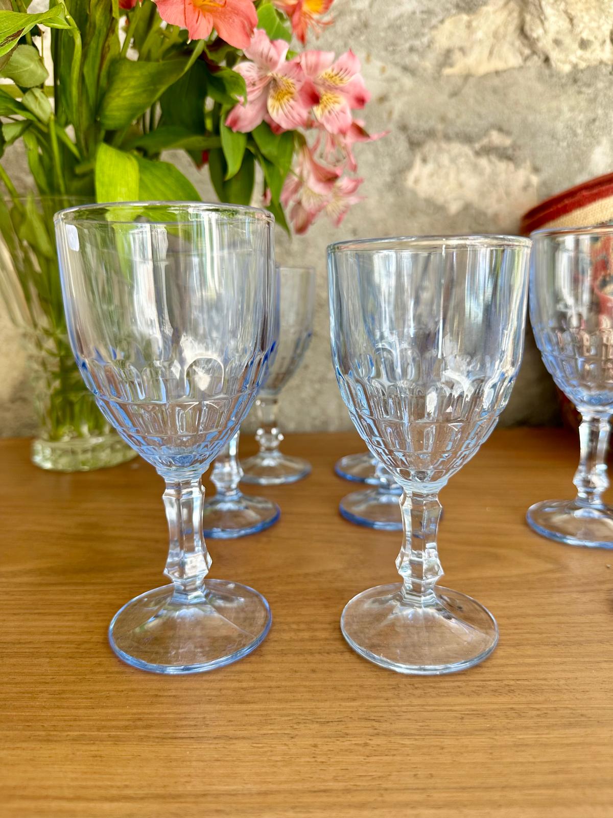 Ensemble de 8 verres à pied De Raymonde à Zoé