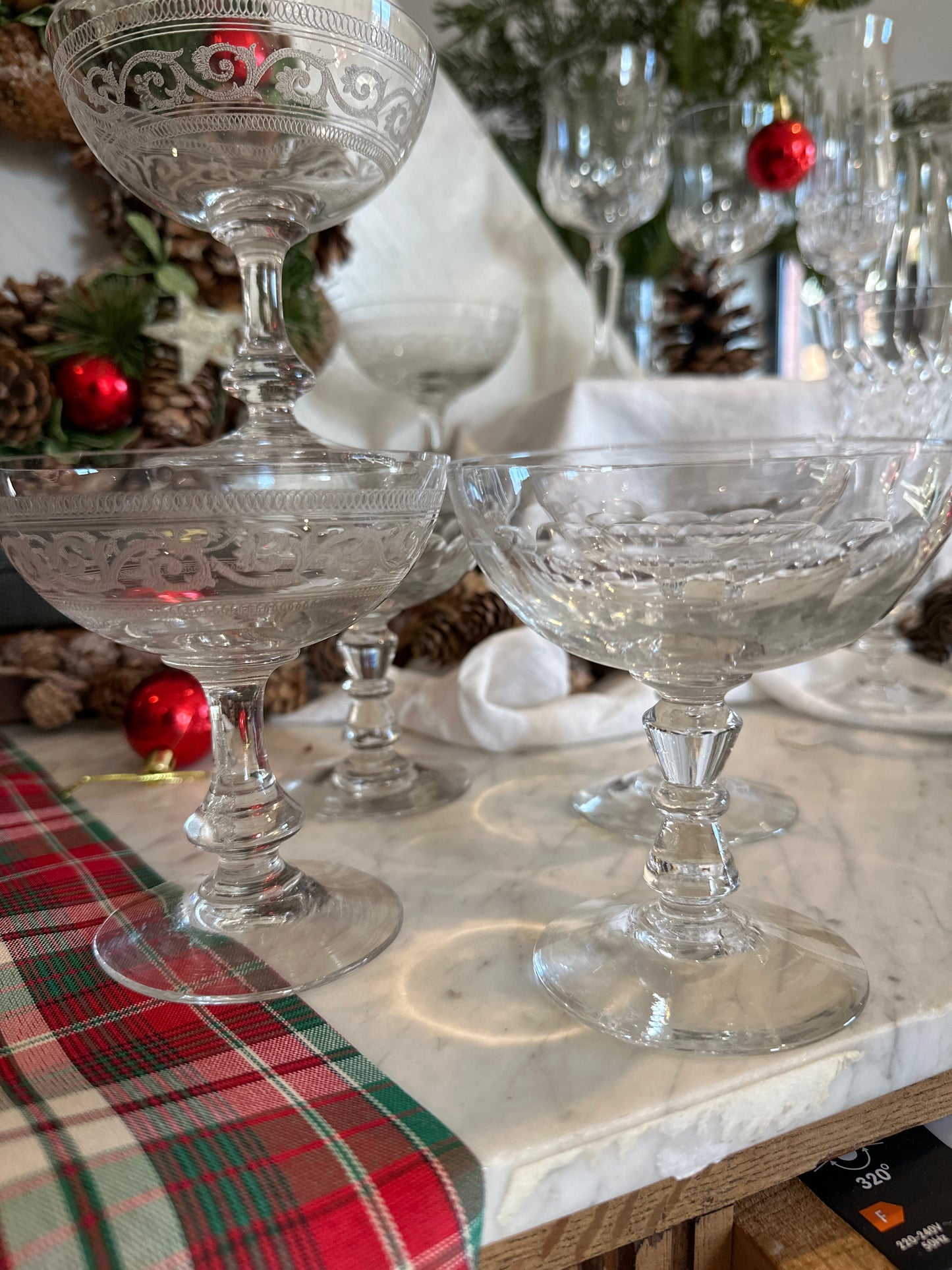 6 coupes à champagne en verre De Raymonde à Zoé