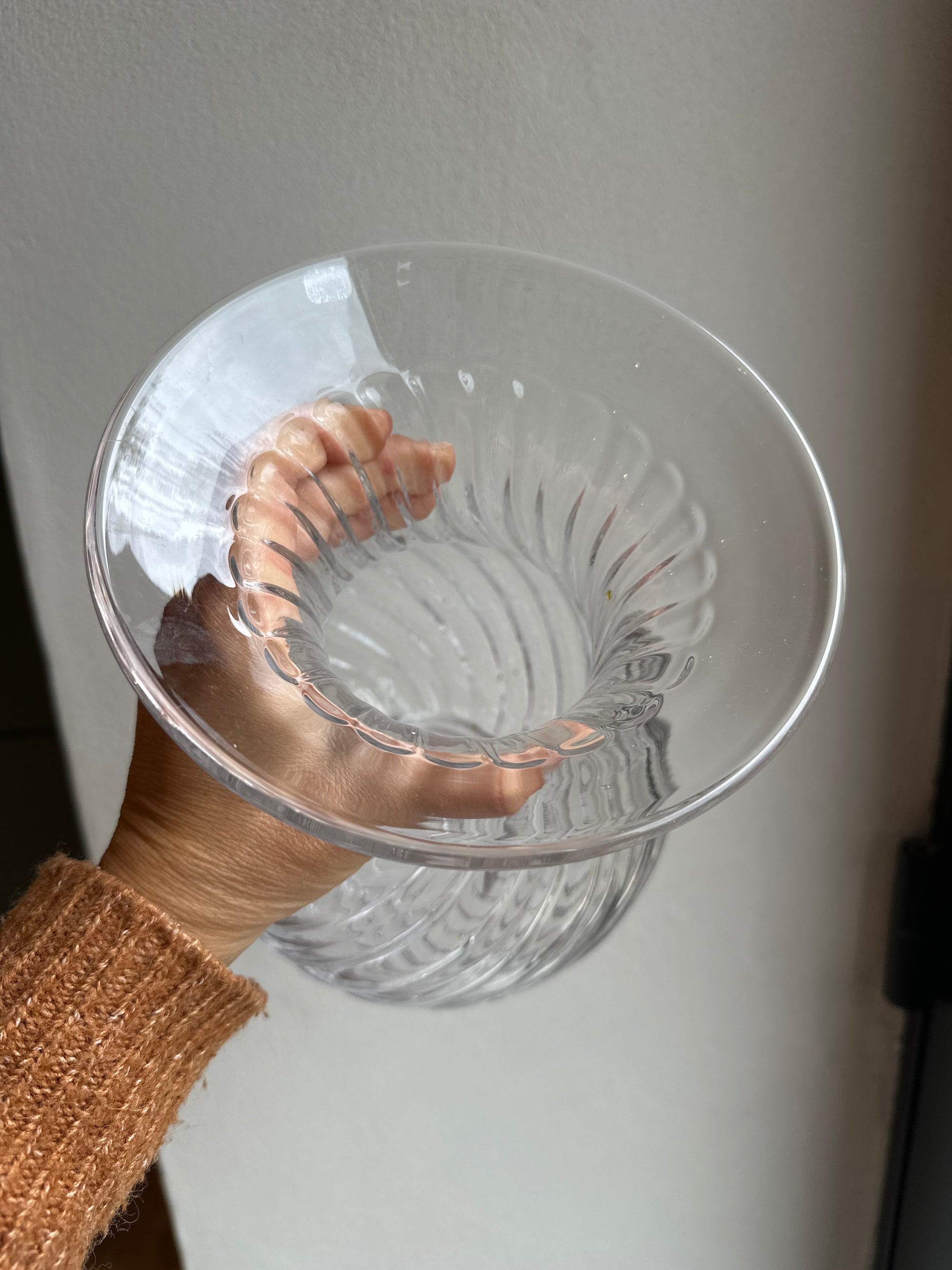 grand vase en verre transparent De Raymonde à Zoé